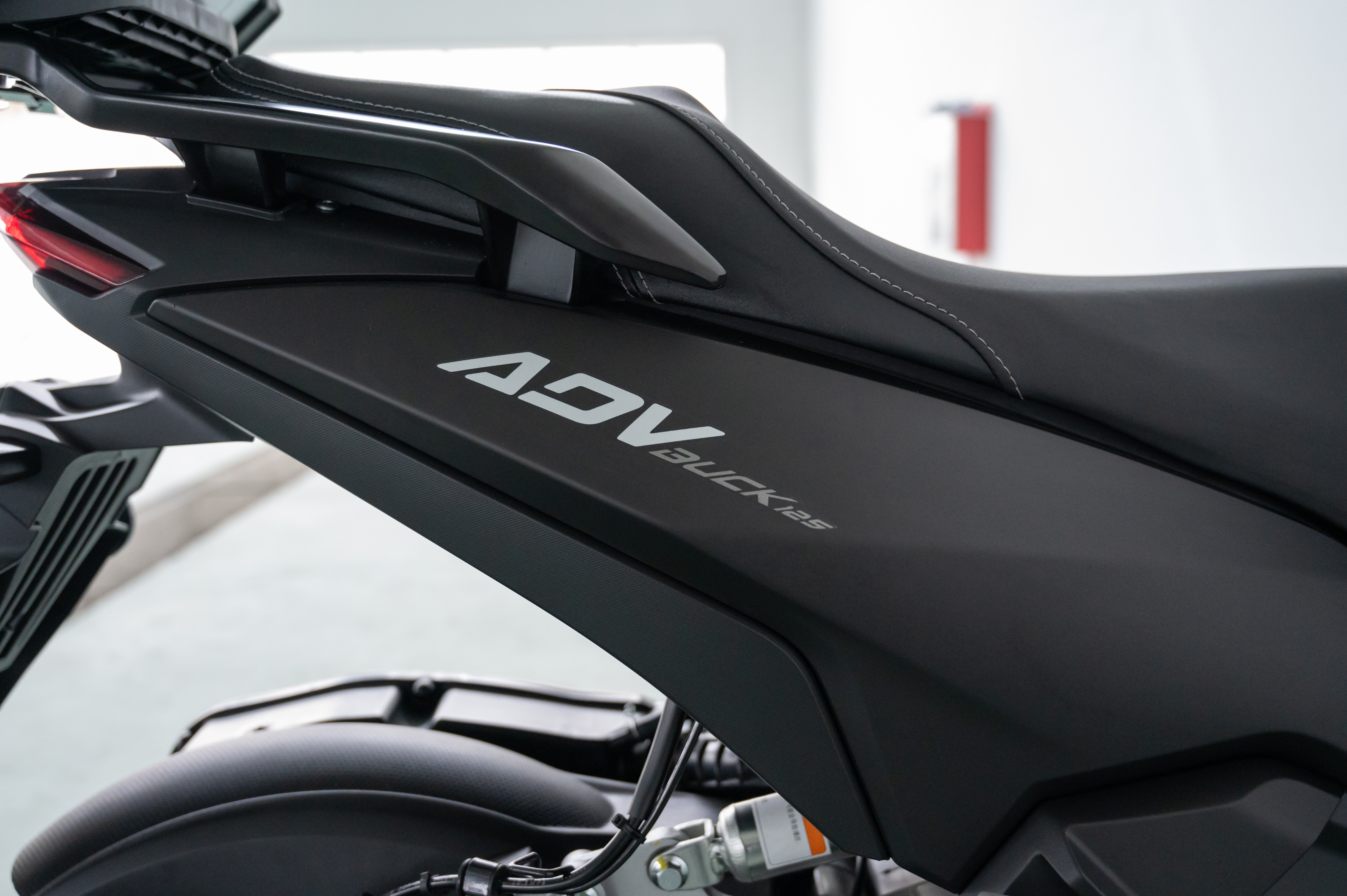 Linhai SCOOTER BUCK 125 ADV E5+, Black