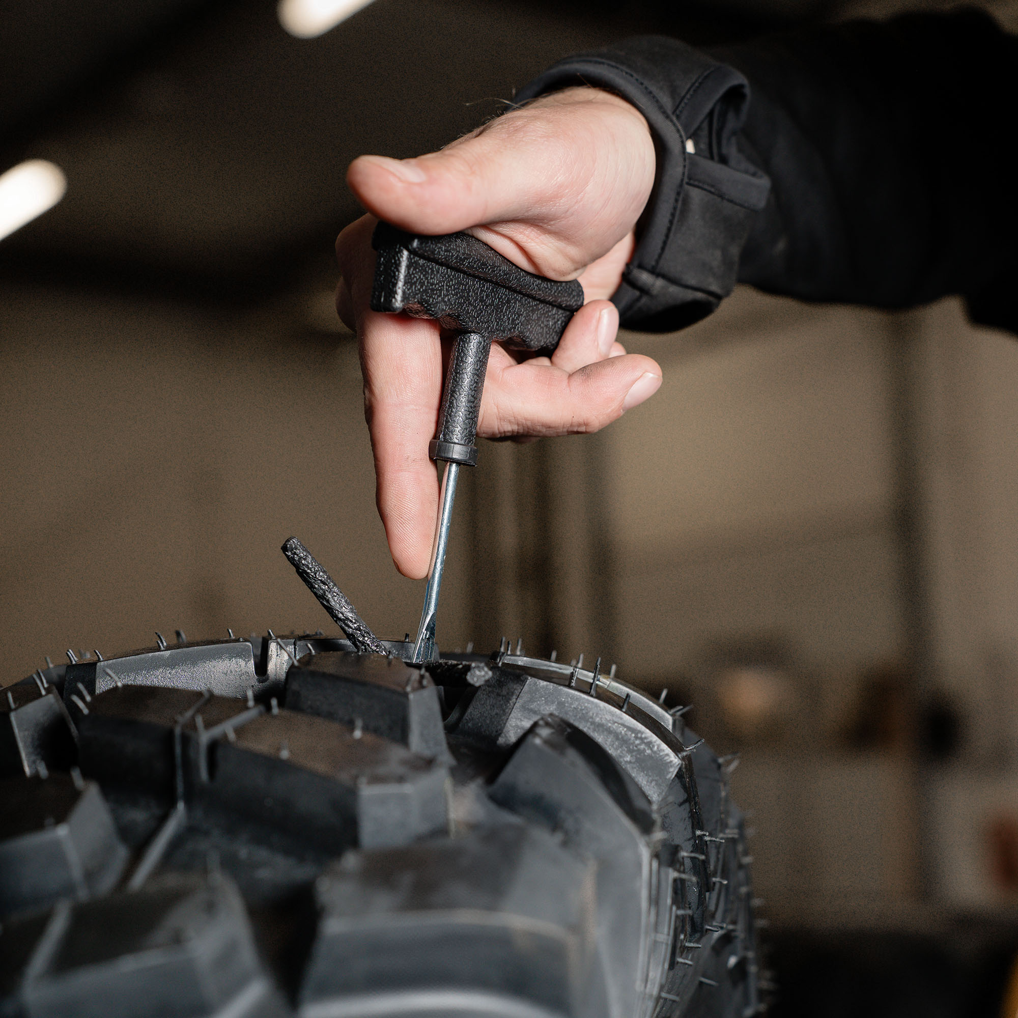 SHARK sada na lepení pneumatik (TIRE REPAIR PLUG KIT)