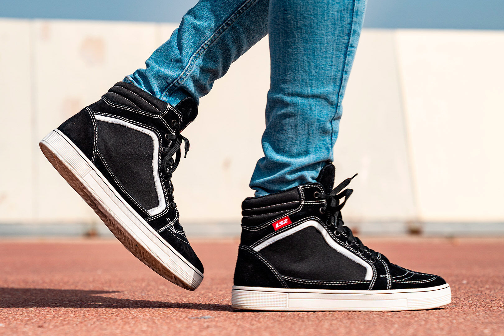 LS2 DORON MAN BOOTS WHITE BLACK 42