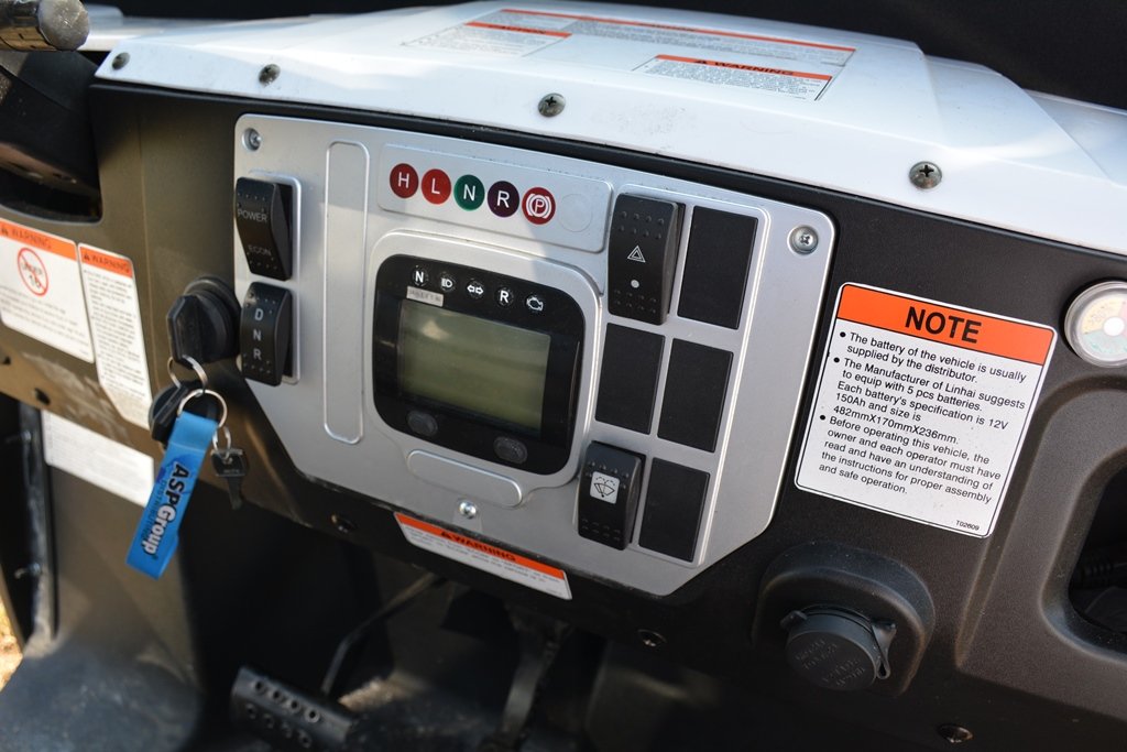 Kabina včetně stěrače a ostřikovače pro Linhai UTV LH50DU Electric