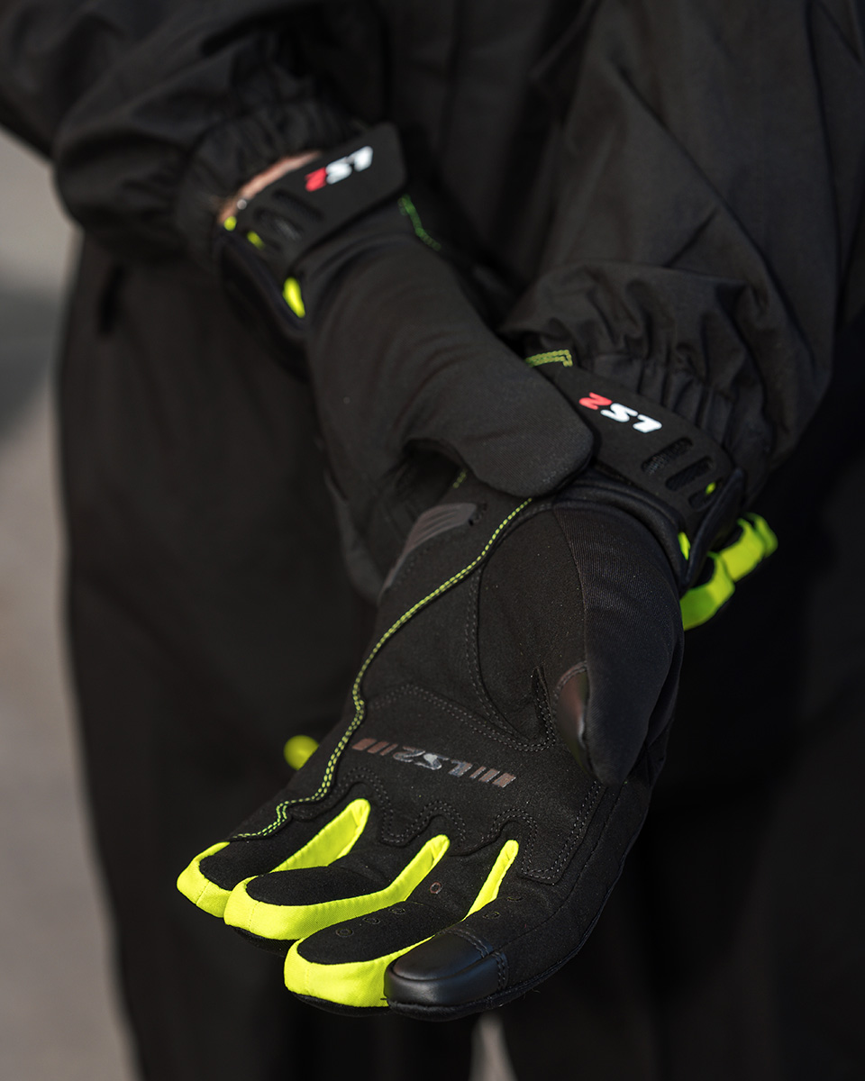 LS2 JET 2 MAN GLOVES BLACK H-V YELLOW L