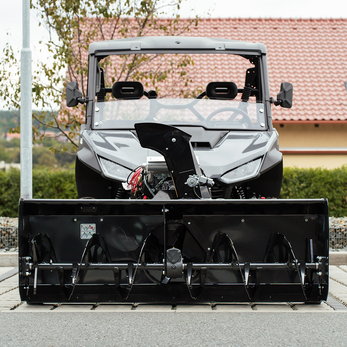 BERCOMAC profesionální sněžná fréza 72" (183 cm) Honda motor 22HP