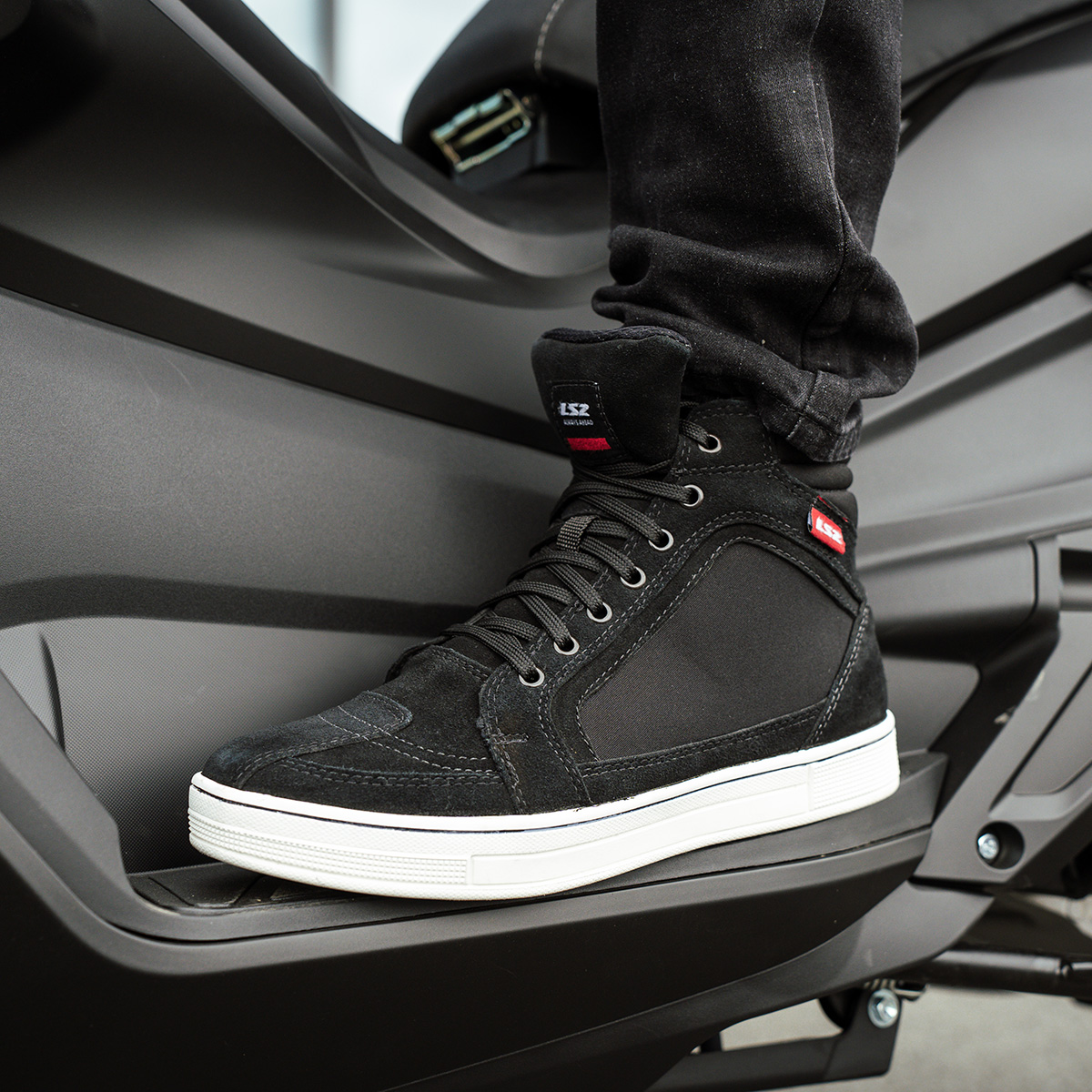 LS2 DORON MAN BOOTS BLACK