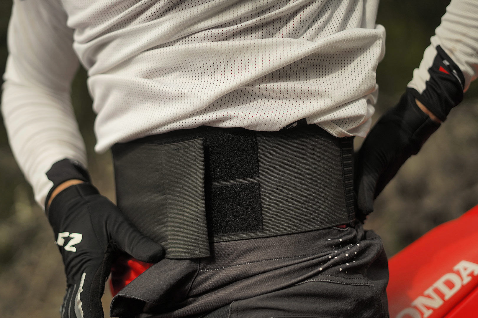 LS2 KOKU KIDNEY BELT BLACK H-V YELLOW