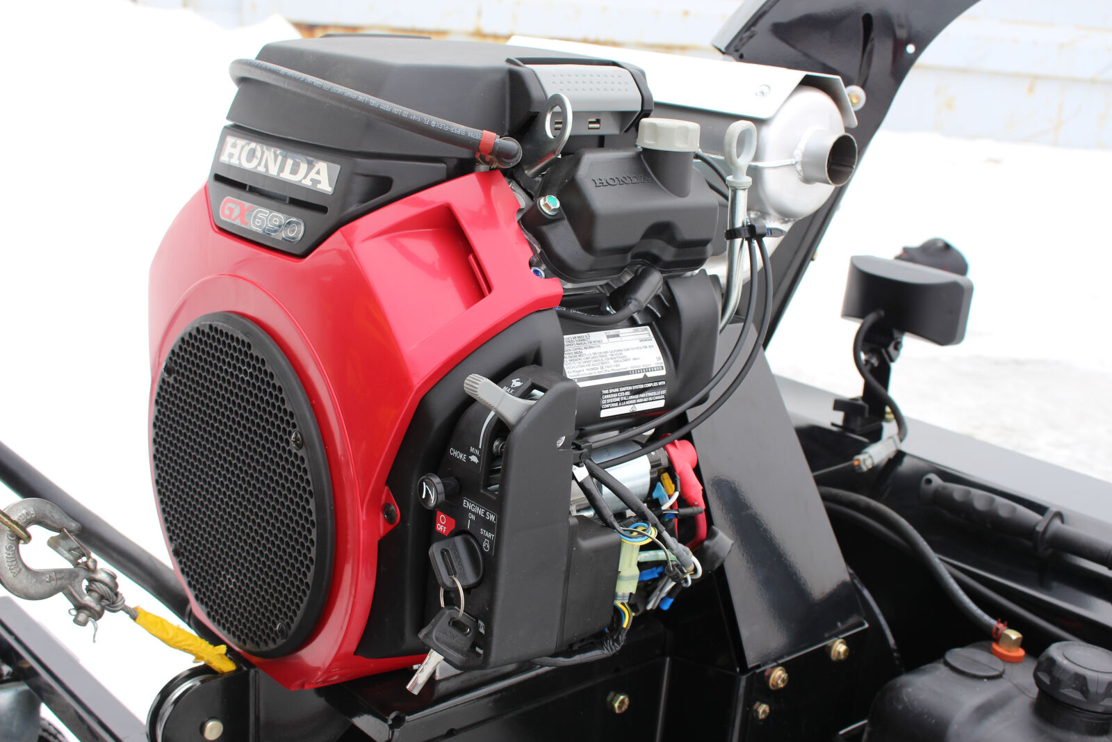 BERCOMAC profesionální sněžná fréza 66" (167 cm) Honda motor 22HP
