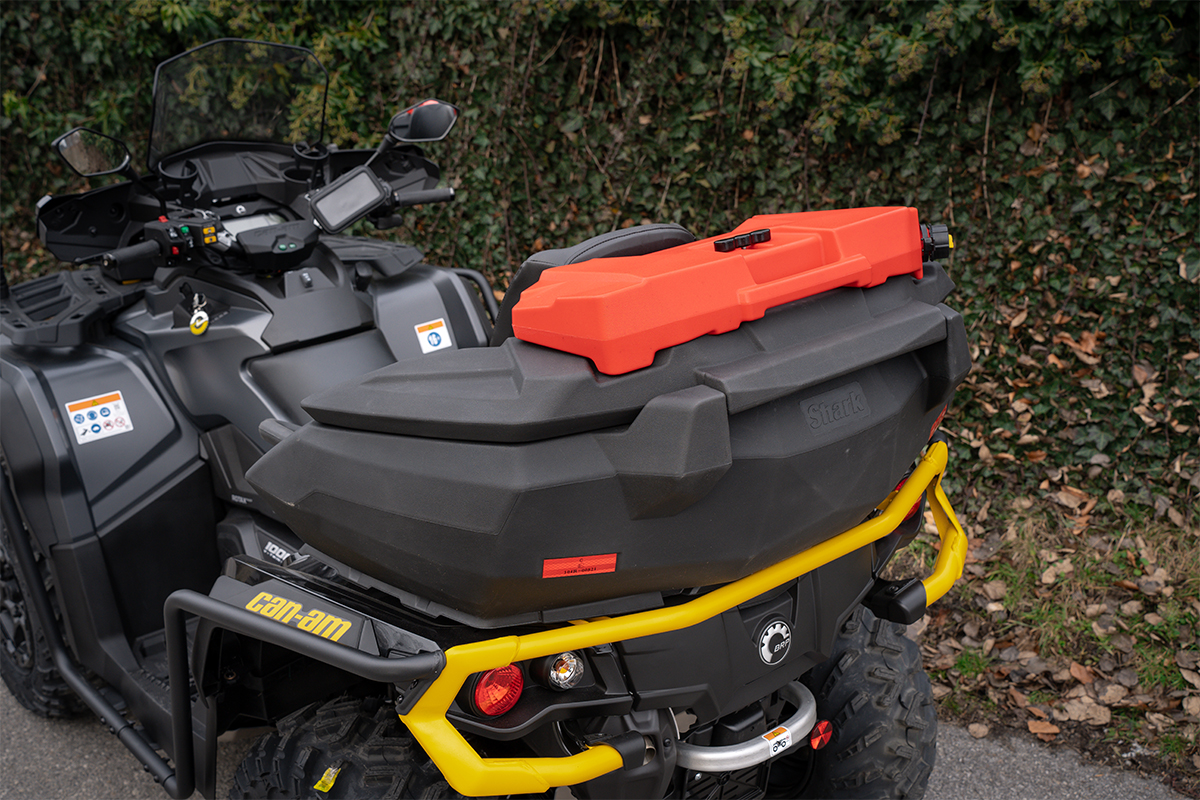 SHARK ATV Plastový Box AX130 na čtyřkolku CAN-AM Outlander 570 / 650 / 1000