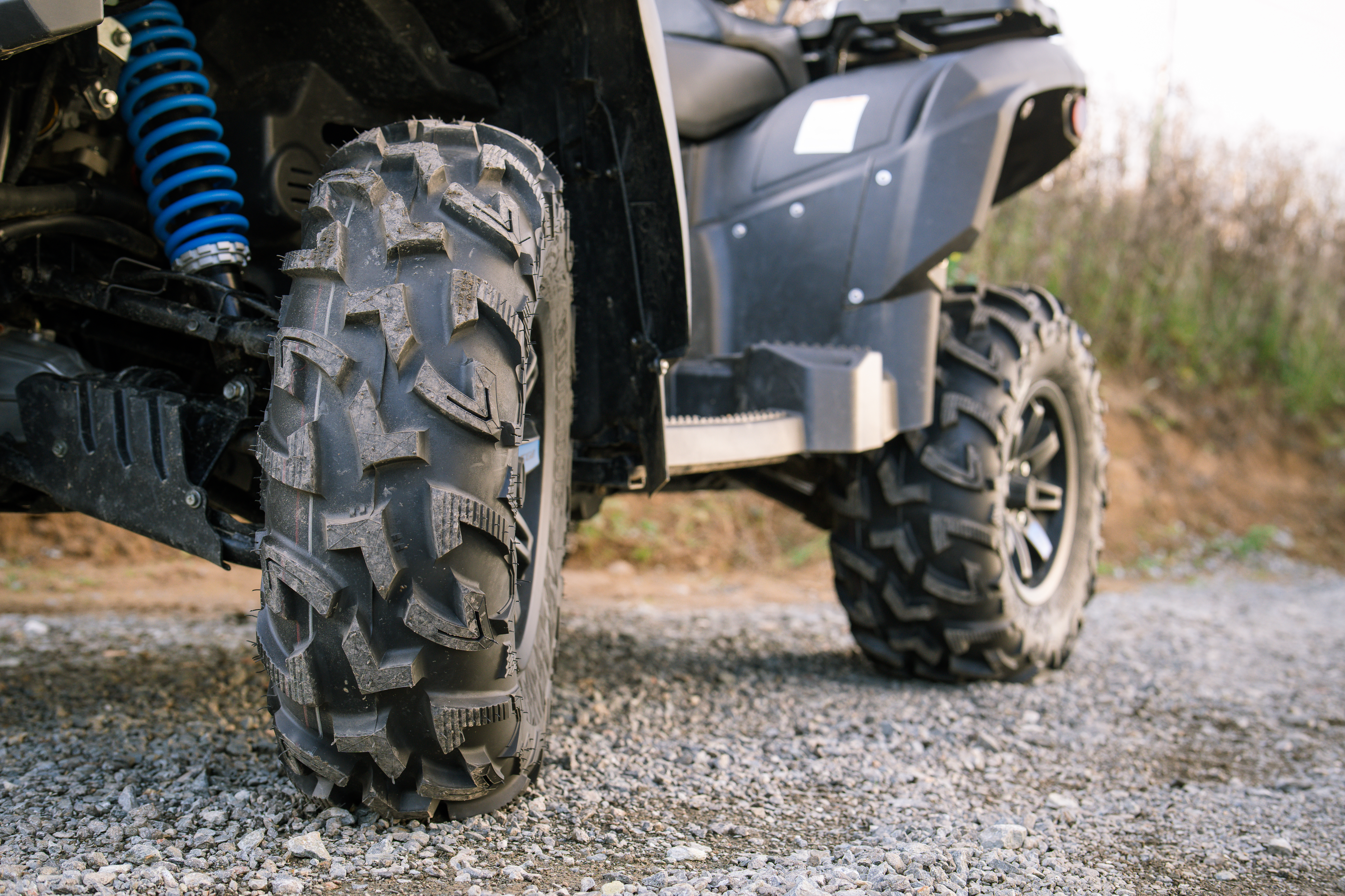BULLDOG TIRES B330 (E4)