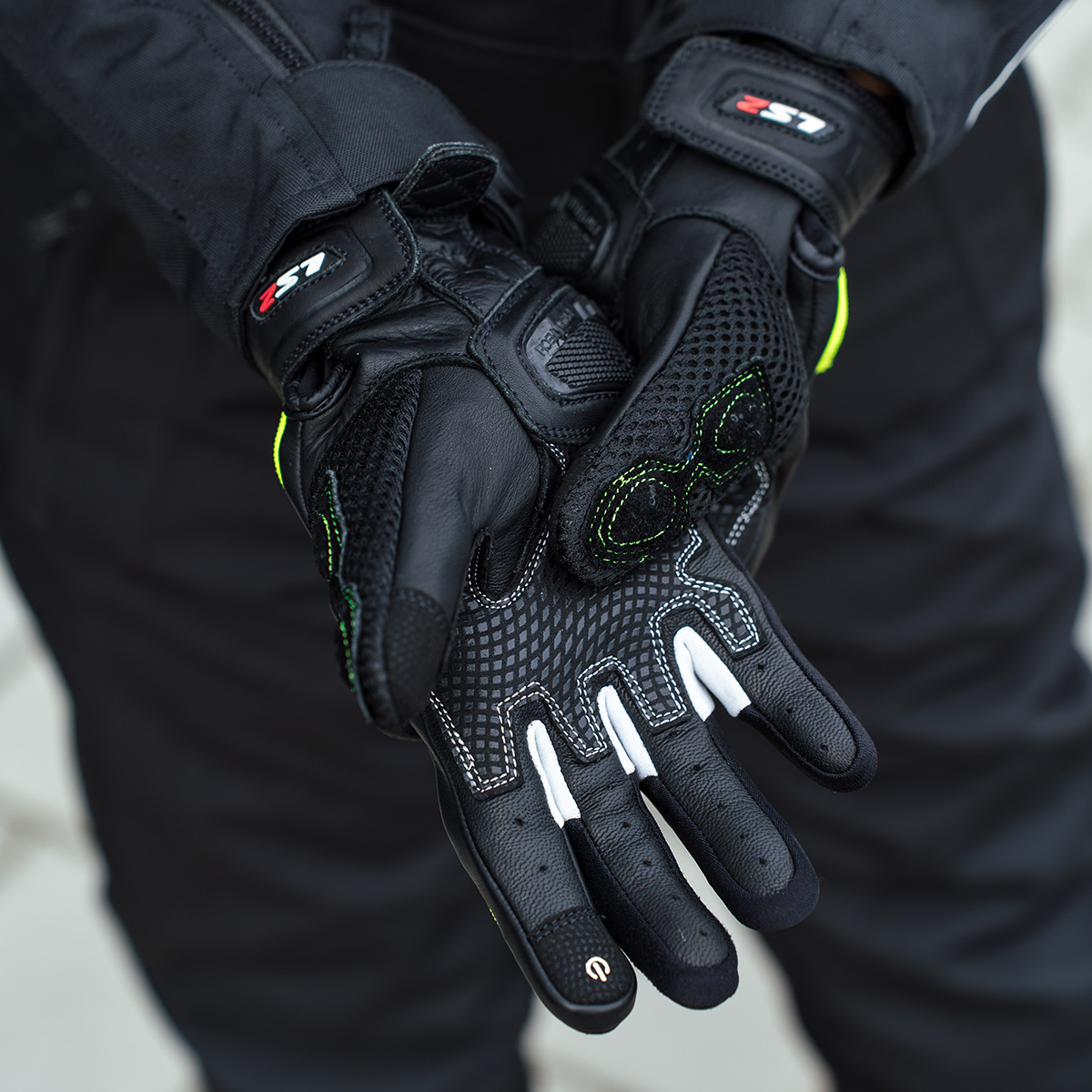 LS2 SPARK 2 AIR MAN GLOVES BLACK H-V YELLOW