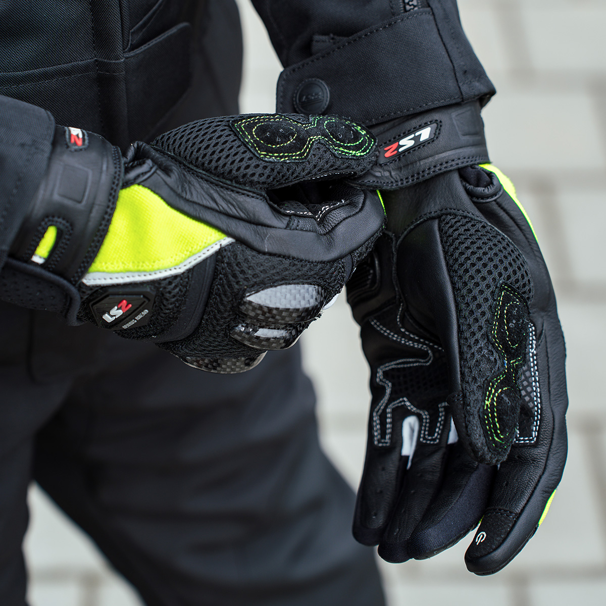 LS2 SPARK 2 AIR MAN GLOVES BLACK H-V YELLOW