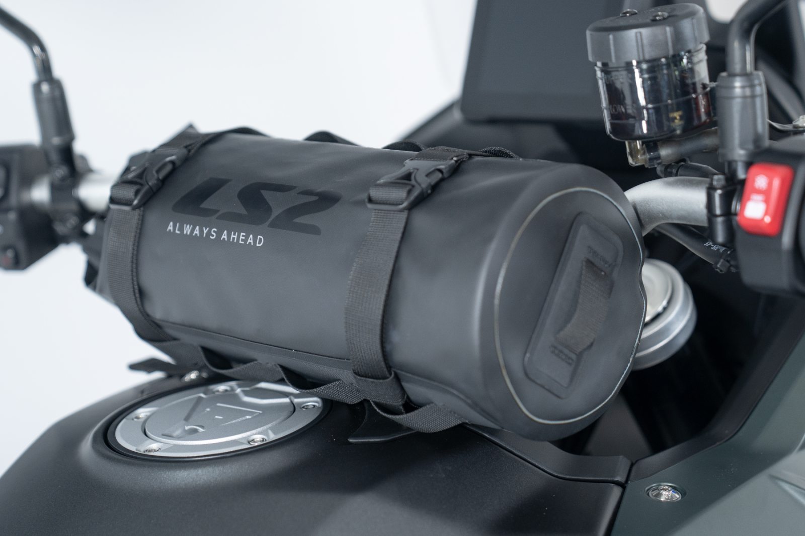 LS2 MOVE AHEAD WP 4L ROLL BAG