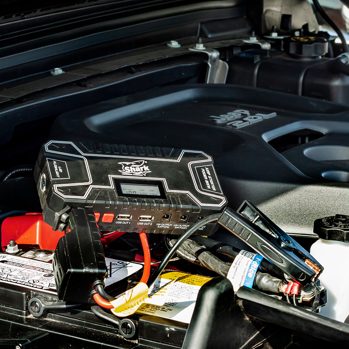 SHARK Jump Starter EPS-400