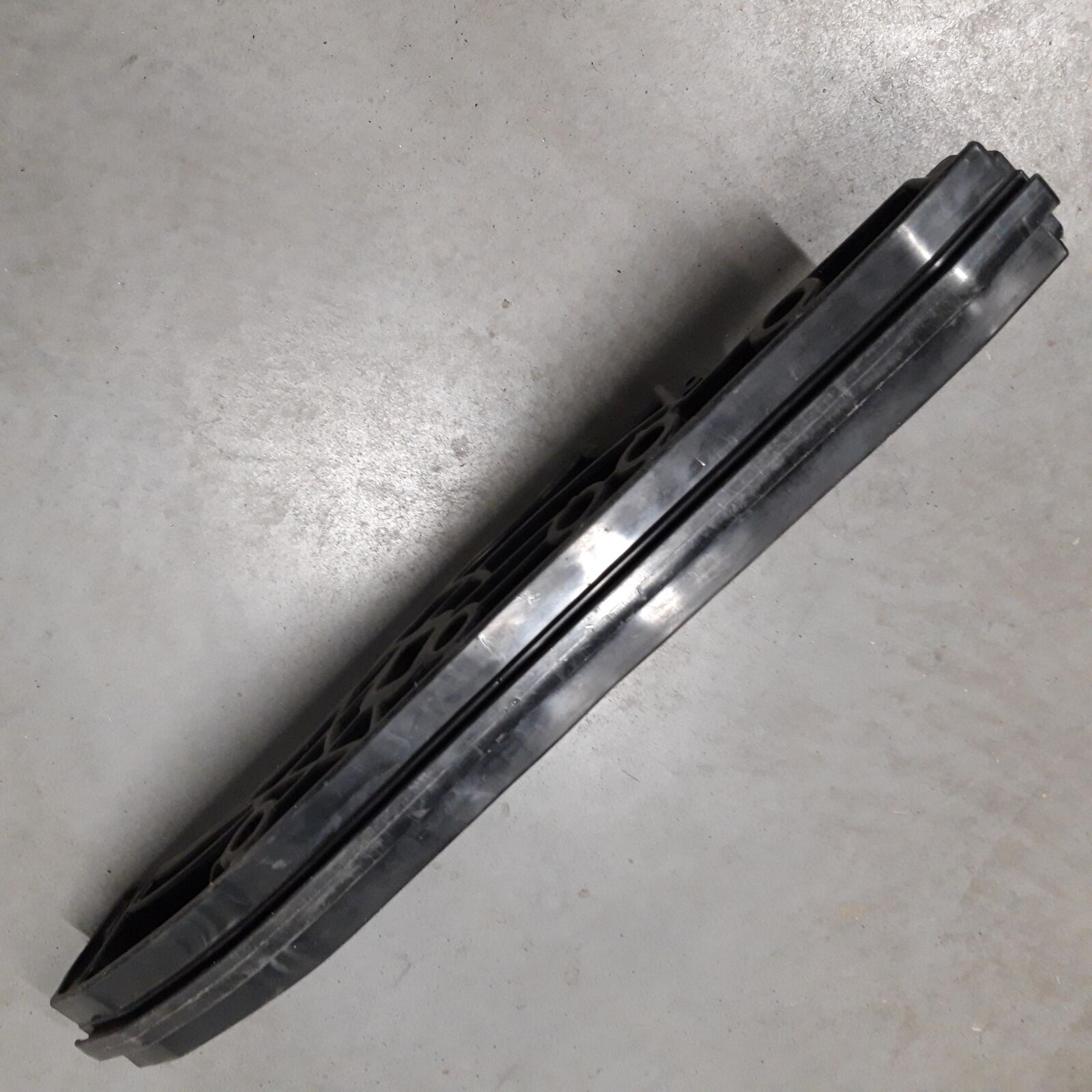 REAR TRACK FRAME 2007