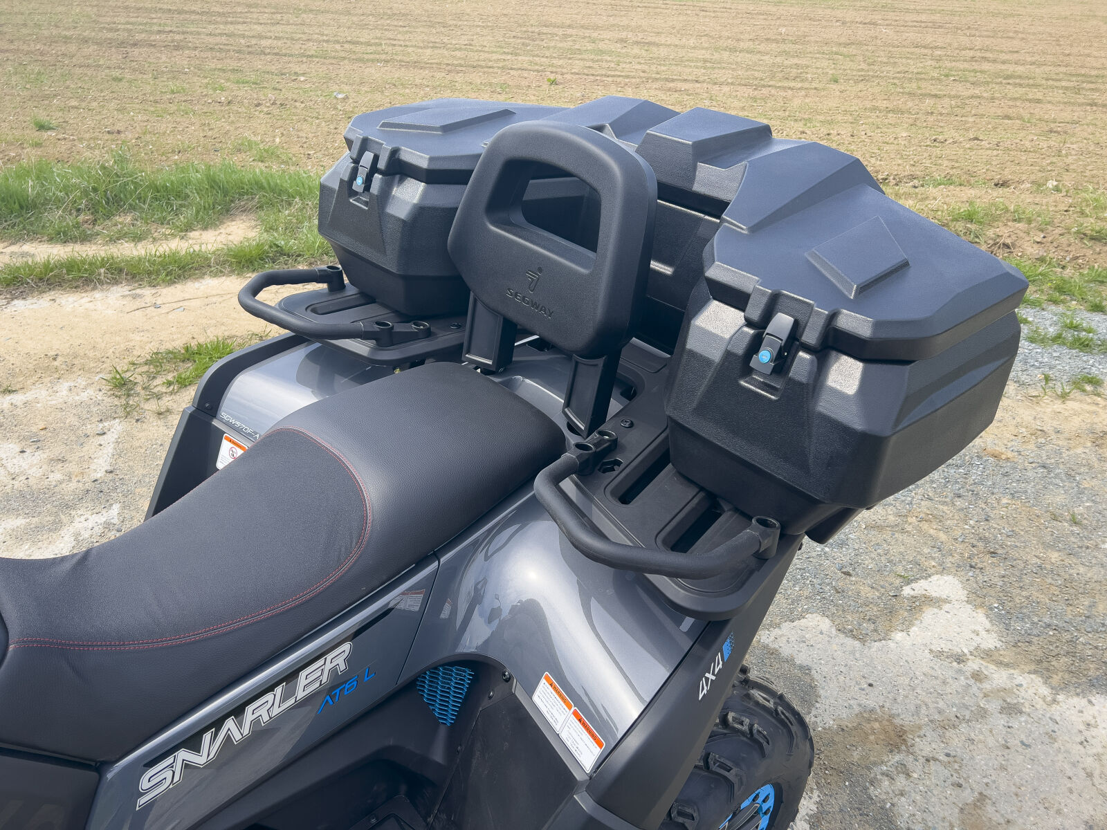 SHARK ATV plastový box AX112 na čtyřkolku Polaris Sportsman Touring 1000