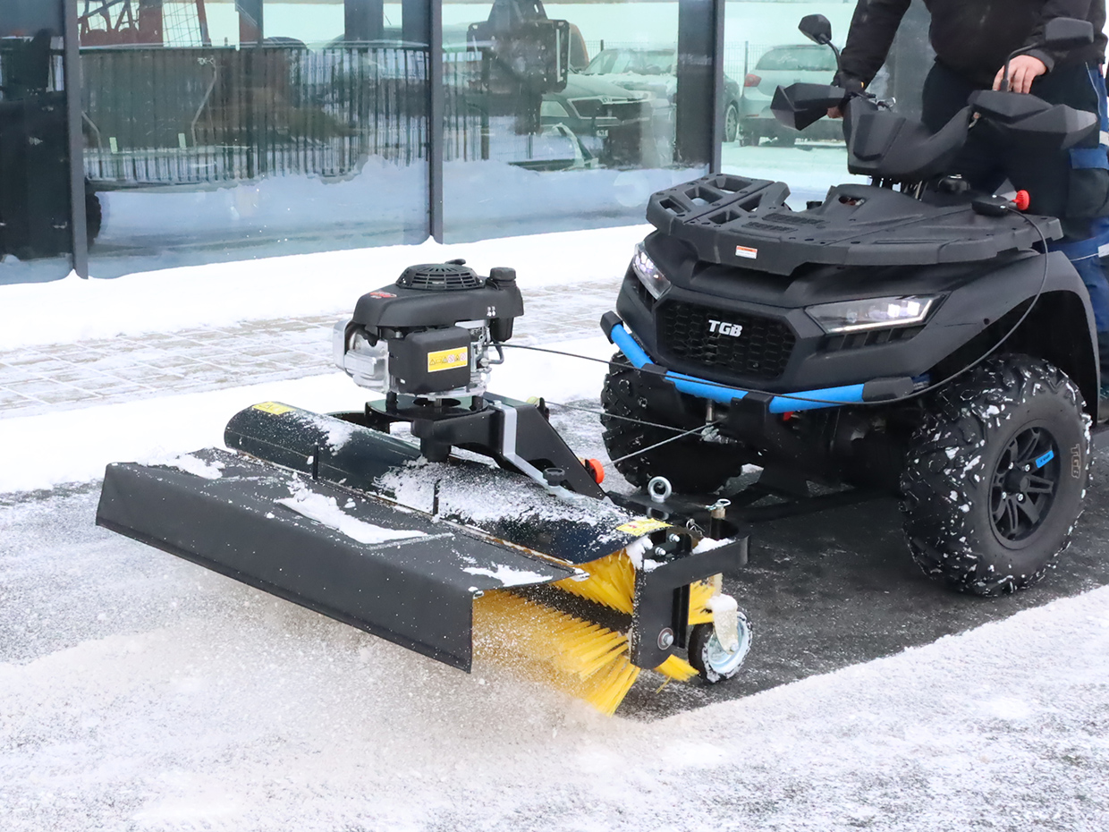 SHARK Profesionální rotační kartáč ke čtyřkolkám ATV a UTV, motor HONDA