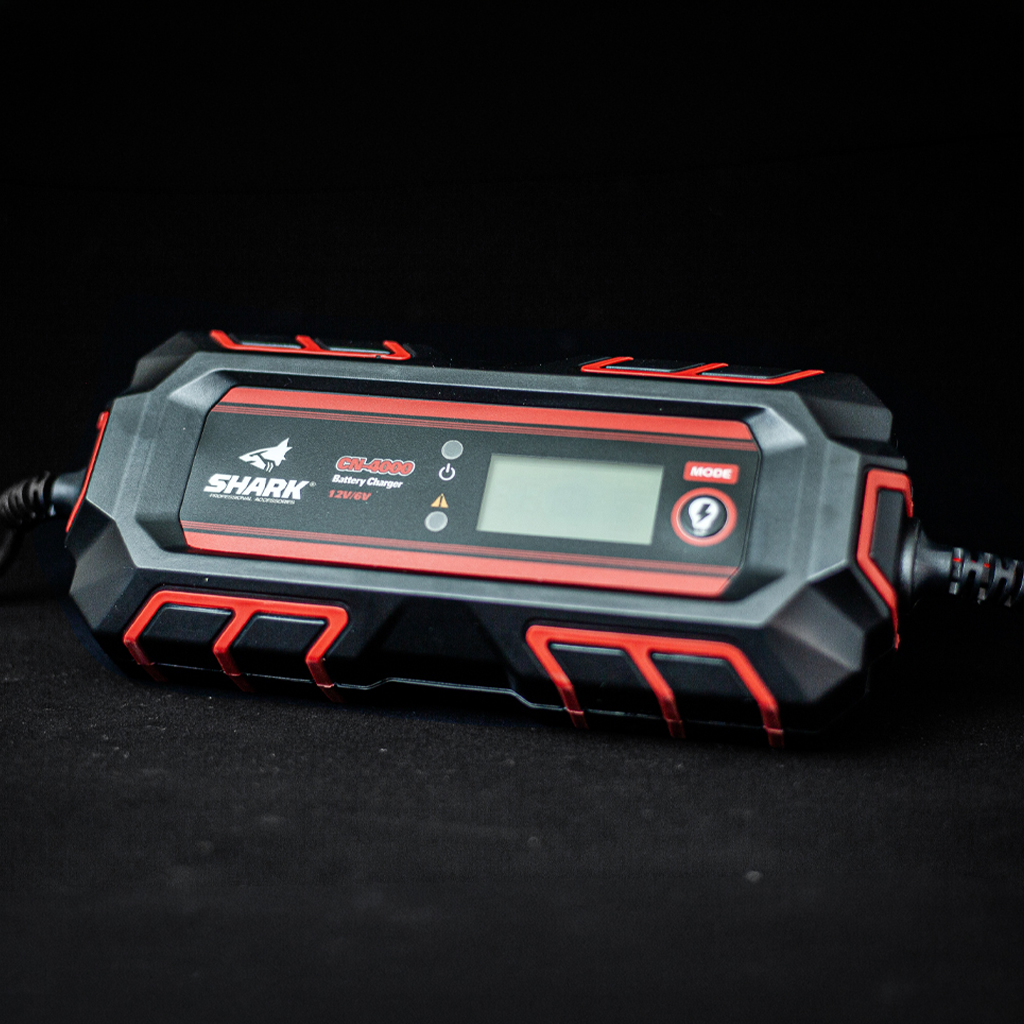 SHARK Battery Charger CN-4000, 6/12V, IP54, 4A DC